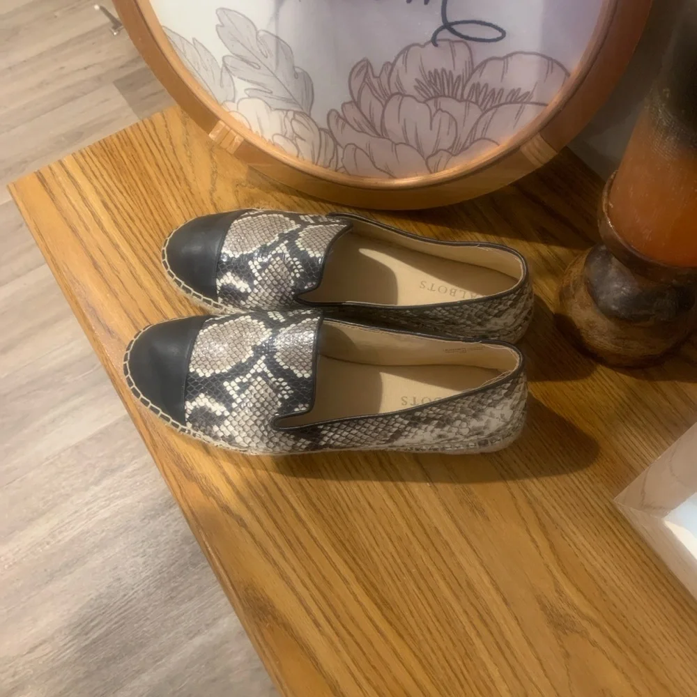 Talbots Black and Cream Espadrille Flats